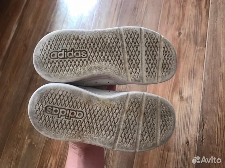 Кроссовки adidas 25