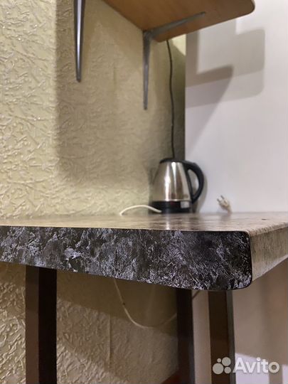 Кухонный стол