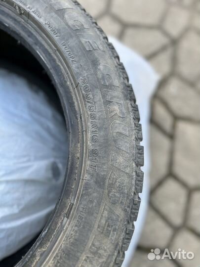 Bridgestone Ice Cruiser 7000 16/55 R16