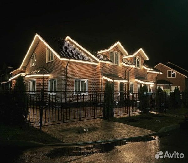 Украшение домов гирляндами неоном