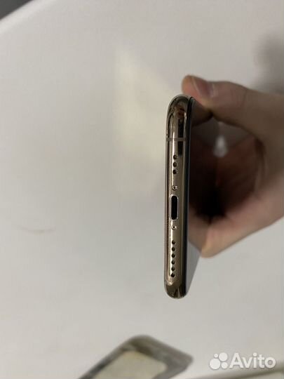 iPhone Xs, 64 ГБ