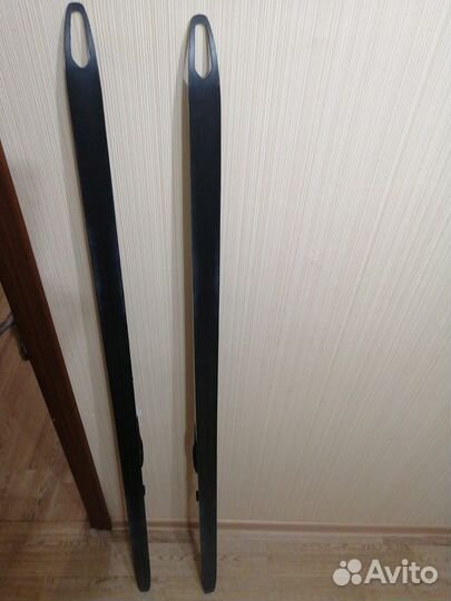 Беговые лыжи