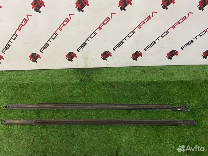 Задний уплотнитель двери Chevrolet Lacetti