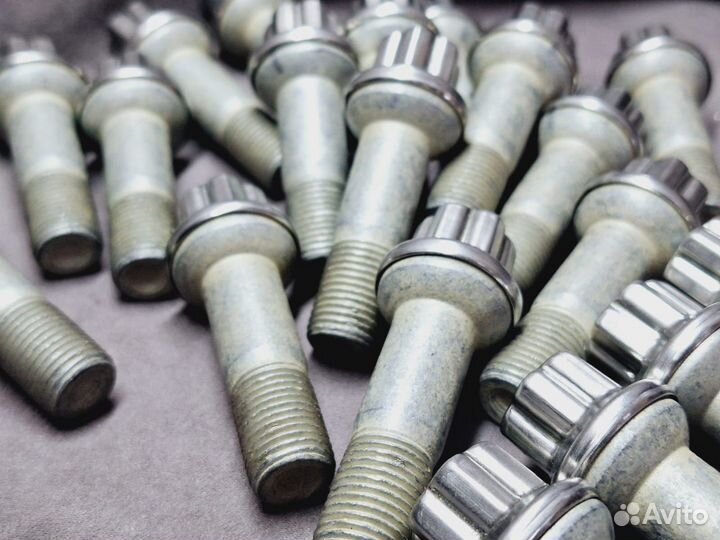 Удлиненные колесные болты для Mercedes под звезду