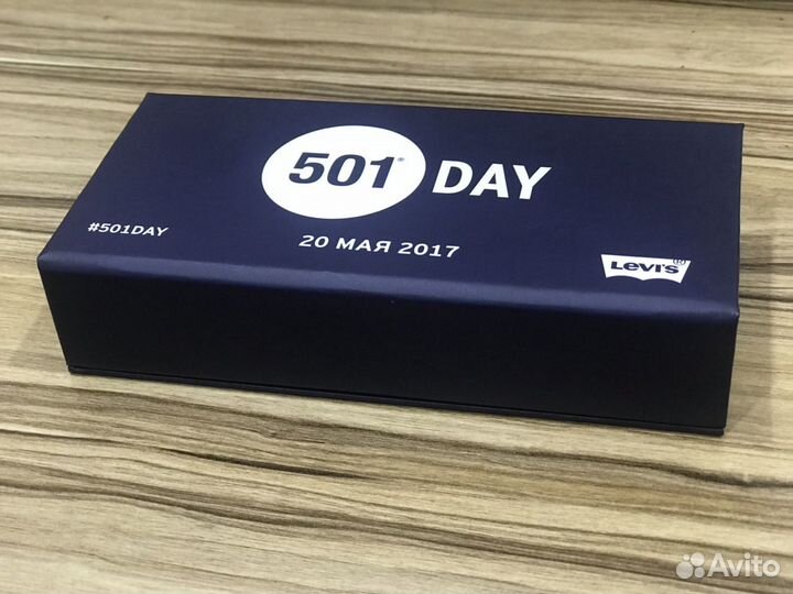 Набор коллекционных значков Levi’s