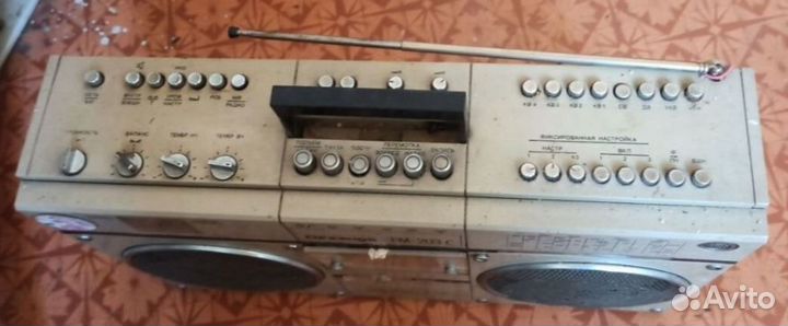 Музыкальный центр магнитола 