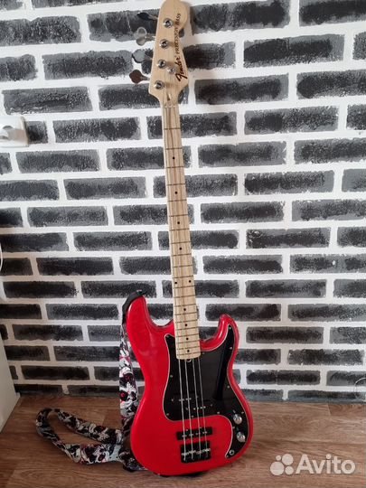 Бас гитара precision bass