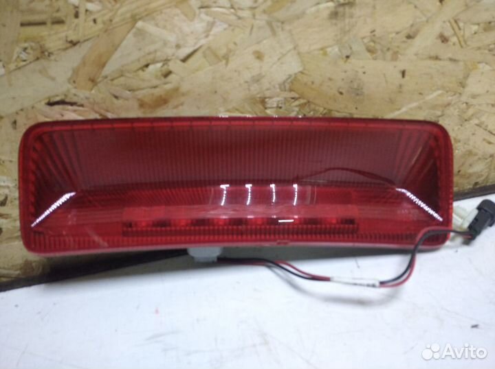 Стоп сигнал Ford Explorer 5 2011-2019