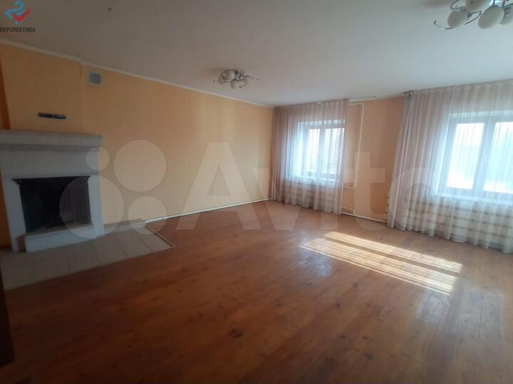 Дом 189,3 м² на участке 10,4 сот.