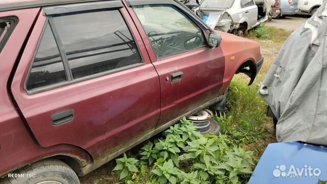 Зеркало правое Skoda Felicia