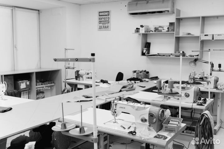 Швея в ателье