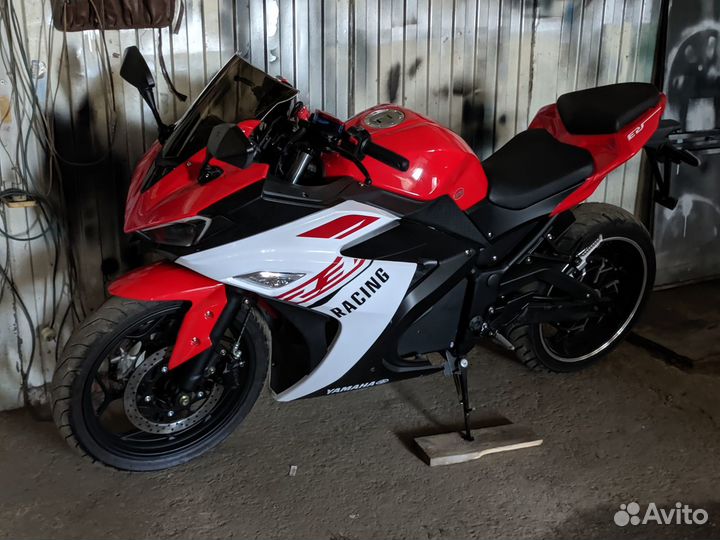 Электромотоцикл Yamaha r3