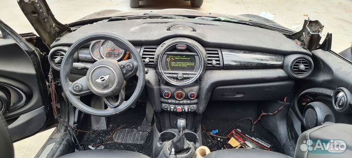 Разбор mini F56 1.5 МКПП