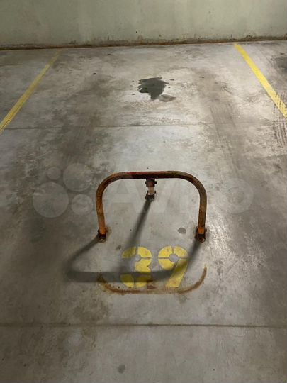 Машиноместо, 18 м²