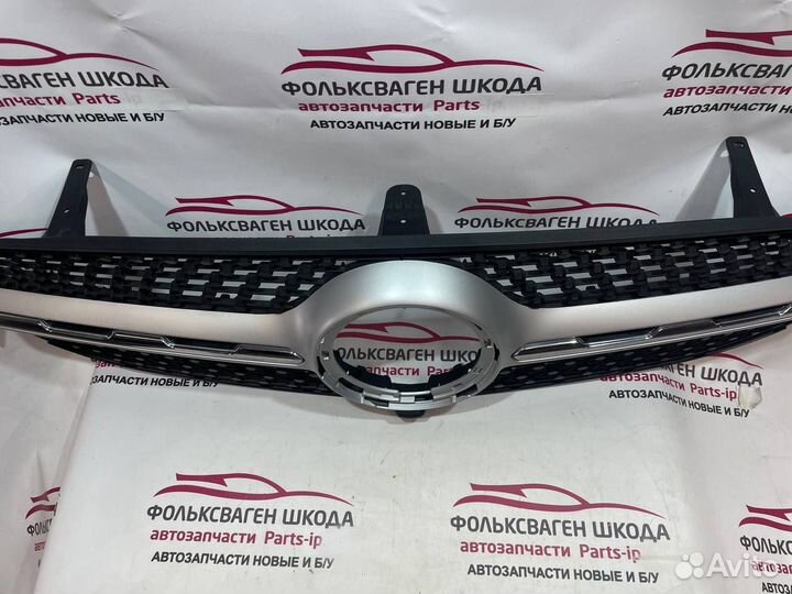 Решетка радиатора Mercedes C253 W253 GLC A25388077