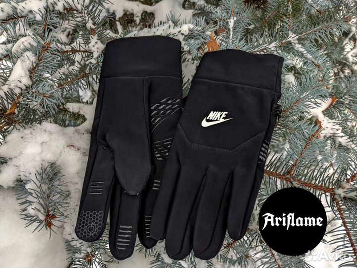 Перчатки Nike