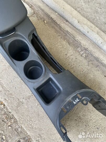 Подлокотник центральный тоннель Citroen DS4 B7