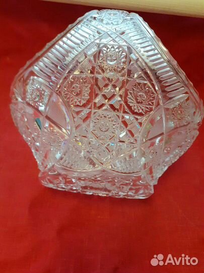Хрустальная конфетница корзинка