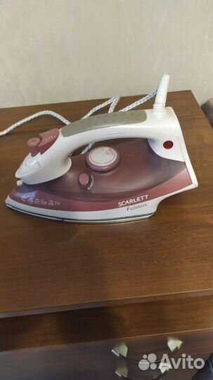 Продам утюг scarlett