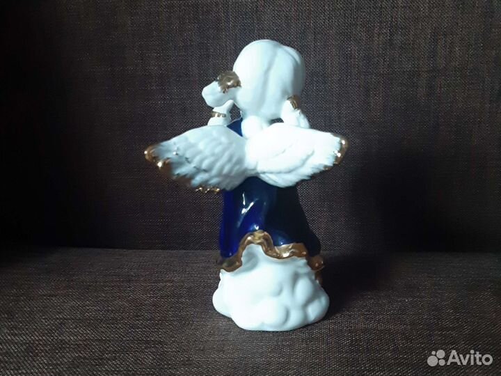 Фарфоровая статуэтка Девочка ангел