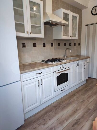 2-к. квартира, 52 м², 2/3 эт.