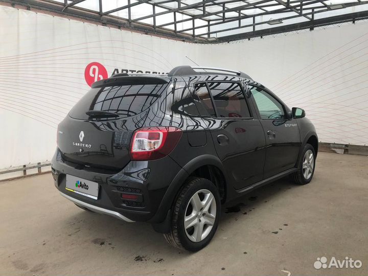 Renault Sandero Stepway 1.6 AMT, 2015, 131 000 км