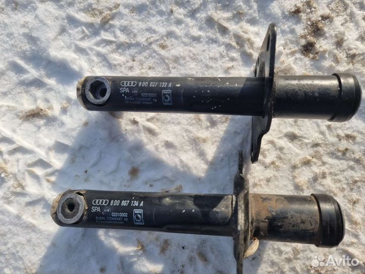 Кронштейн бампера левый правый Audi A4 B5