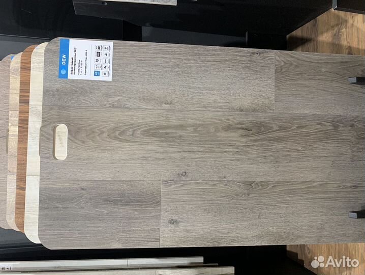 Напольные покрытия. Ламинат. Широкий ассортимент