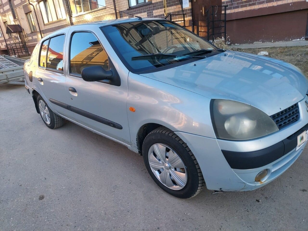 Renault Symbol: фото владельца