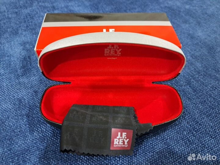 Футляр для очков