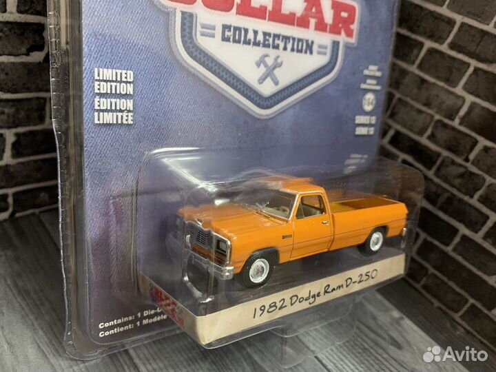 Greenlight 1/64 dodge RAM D-250 пикап 1982 Orange