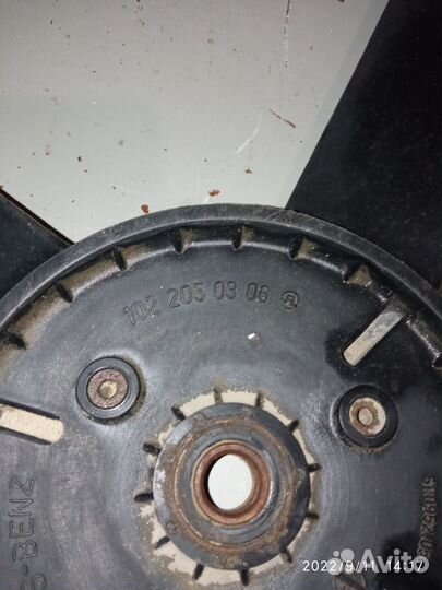 Вентилятор радиатора mercedes 124 190