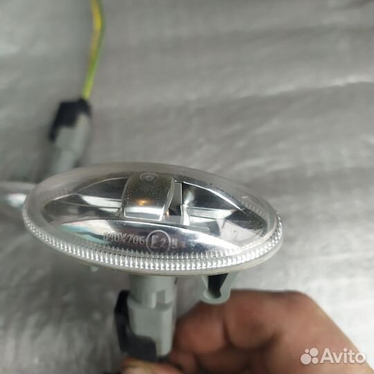 Peugeot 307повторители поворотов 2 шт