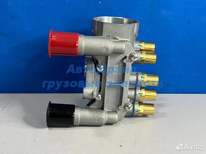 Воздухораспределитель prev прицепа Шмитц с фитингами