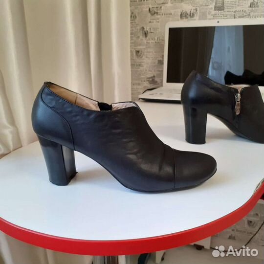 Демисезонные туфли 38 р-р натуральная кожа