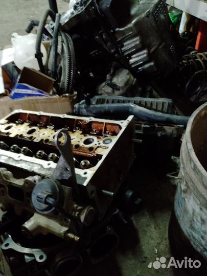 Продам двигатель на гольф 5 blf 1.6 на запчасти