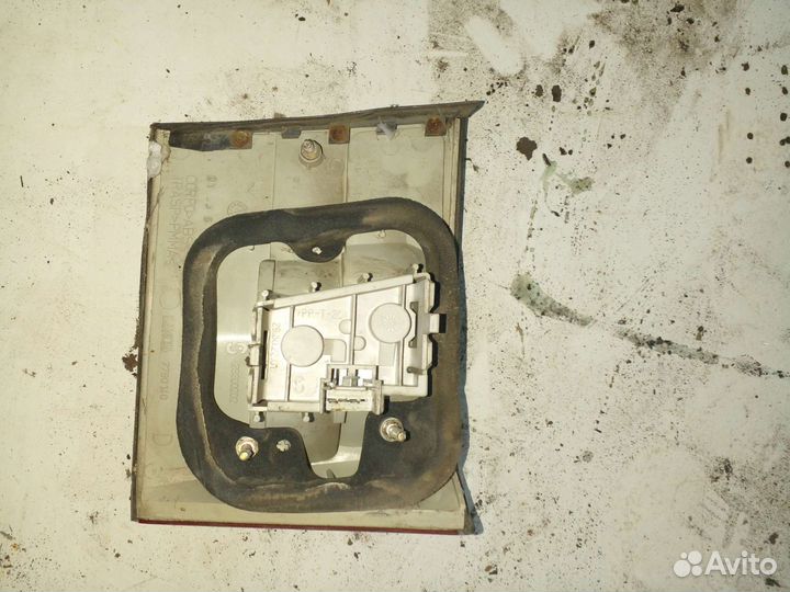 Фонарь задний правый внутренний Lancia Kappa