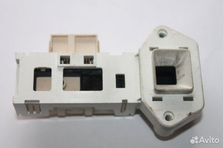 Устройство блокировки люка Bosch 070550 бу. 1454