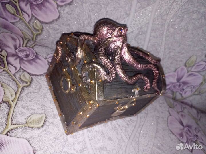 Копилка сундук