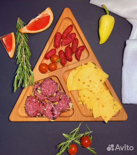 Менажница треугольная