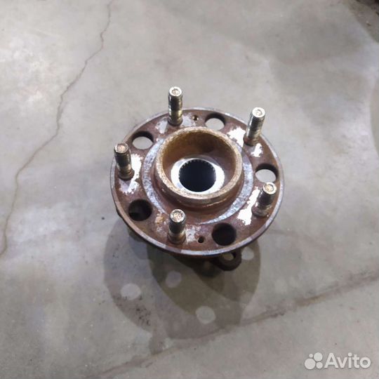 Ступица передняя santa FE sorento