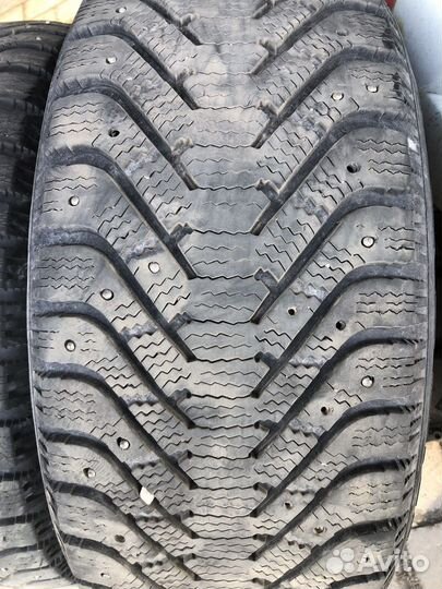 Goodyear UltraGrip 500 235/55 R17