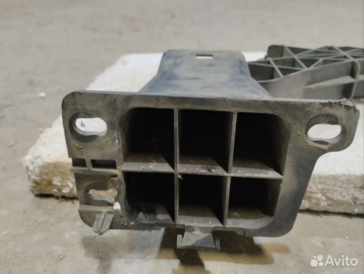 Усилитель переднего бампера Citroen C4 2010-2016