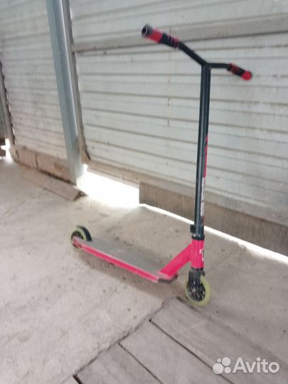 Трюковой самокат