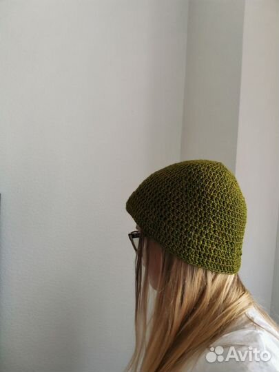 Летняя вязанная шапочка