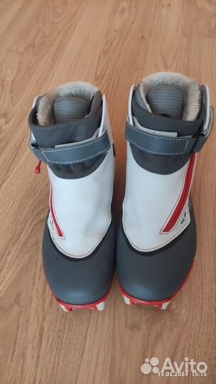 Лыжные ботинки salomon sns pilot 38р