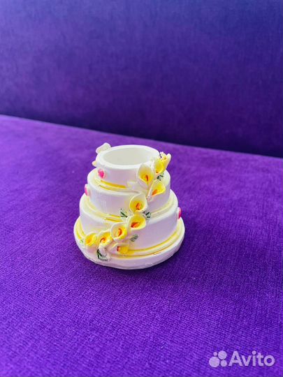 Подставка под зубочистки в виде торта