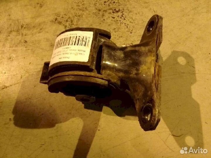 Опора двигателя (подушка двс) левая G22G39070 Mazd