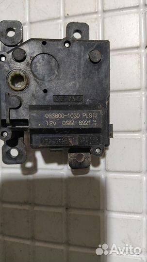 Сервопривод заслонки печки Lexus Ls460