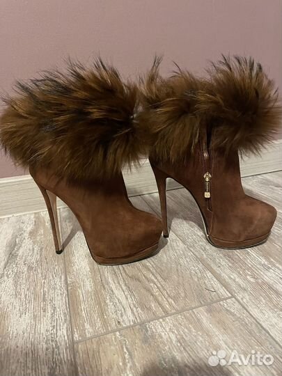 Ботильоны женские зимние